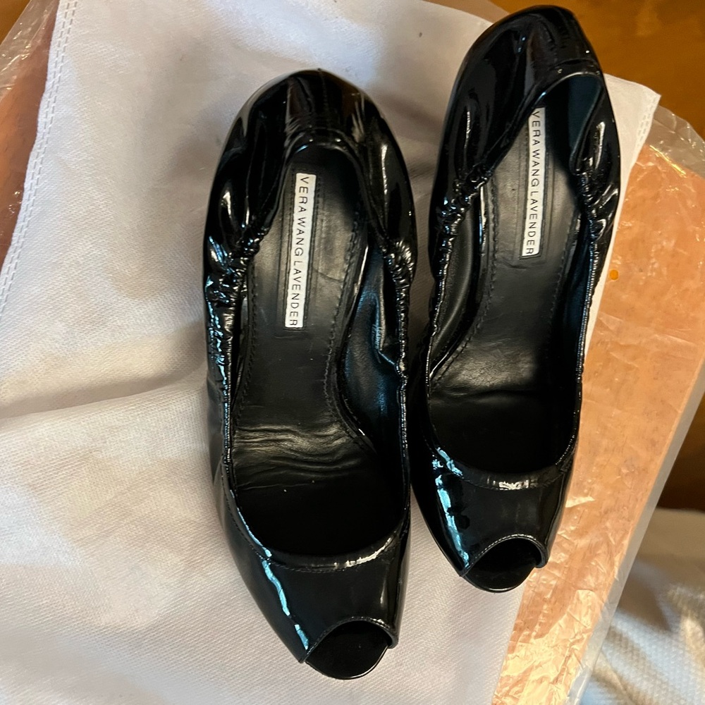 Vera Wang Lavender Label Black Patent Peep Toe Heels